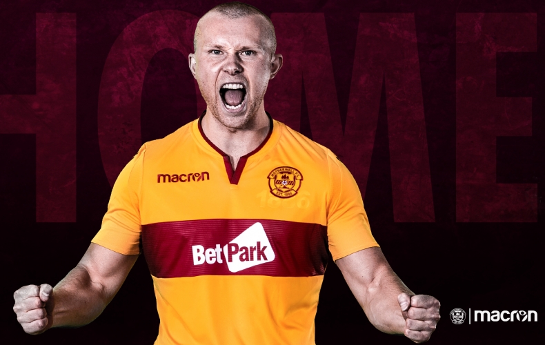 2018/19 home kit on sale now