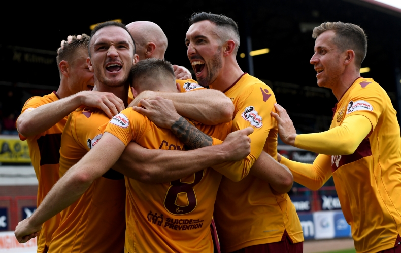 Dundee 1 – 3 Motherwell