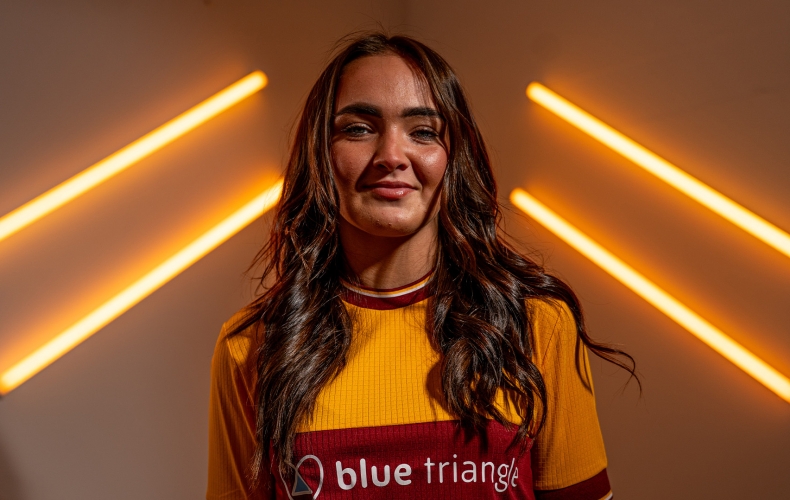 Sophia Martin completes loan move from Glasgow City