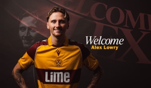 Alex Lowry arrives on loan from Wycombe Wanderers