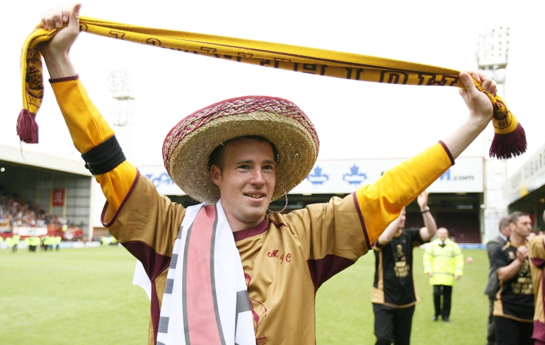 Tennent’s Sixes: In the Dugout